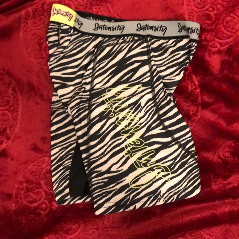 Intensity slider pants in zebra print design